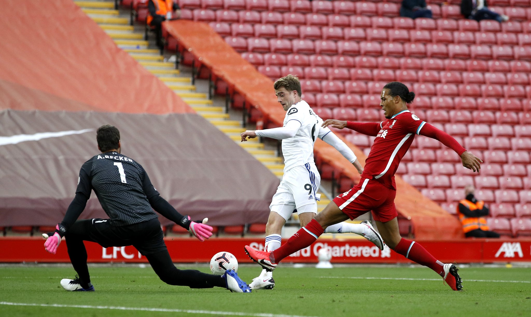 的罕见举动 的罕见举动